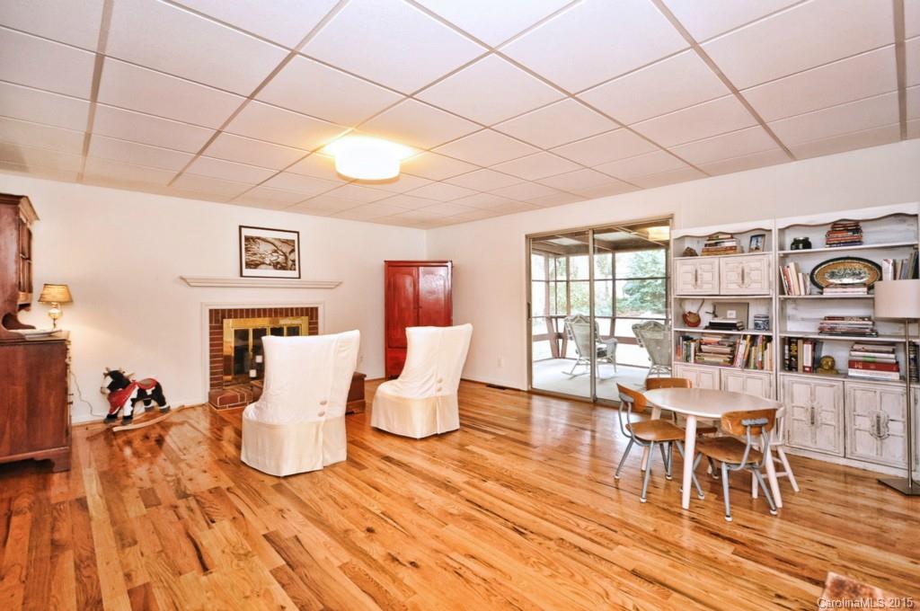 714 Lochridge Road Charlotte, NC 28209 - Photo 10 of 22 Gallery Image 10