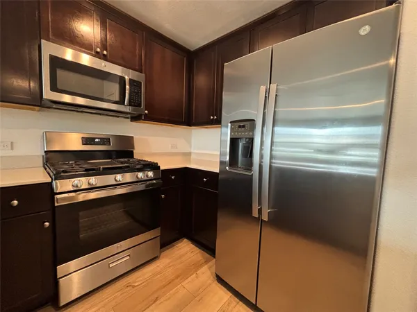 $1,945 | 13725 Knights Branch Drive, Elgin, TX 78621