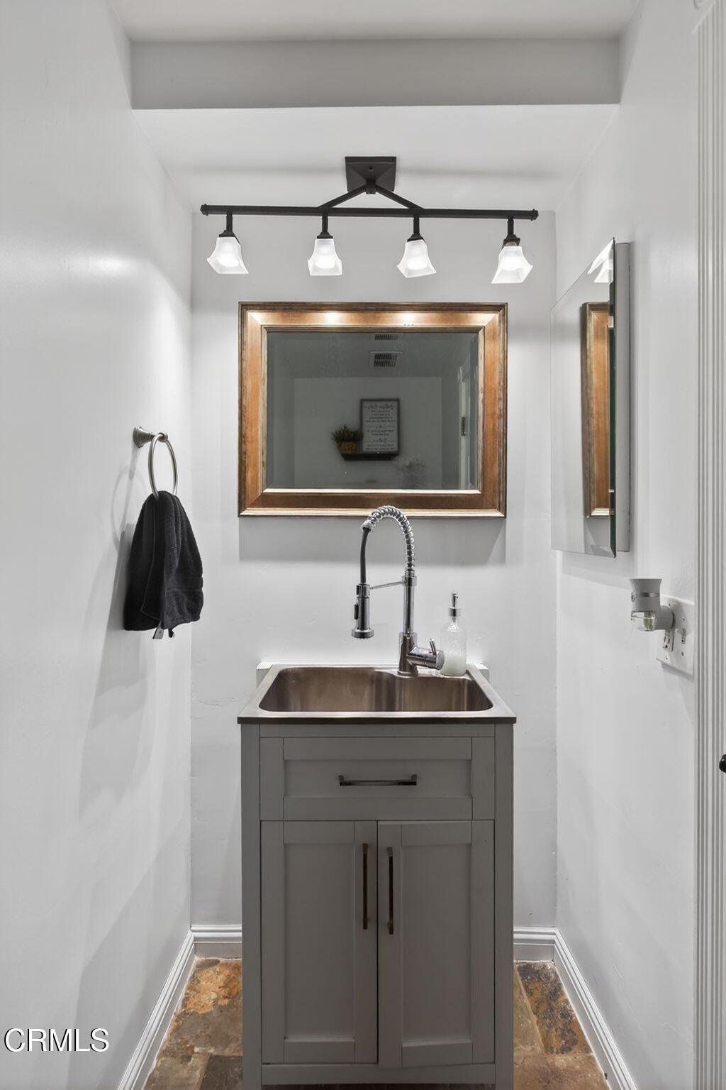 5121 Perkins Road Oxnard, CA 93033 - Photo 17 of 30