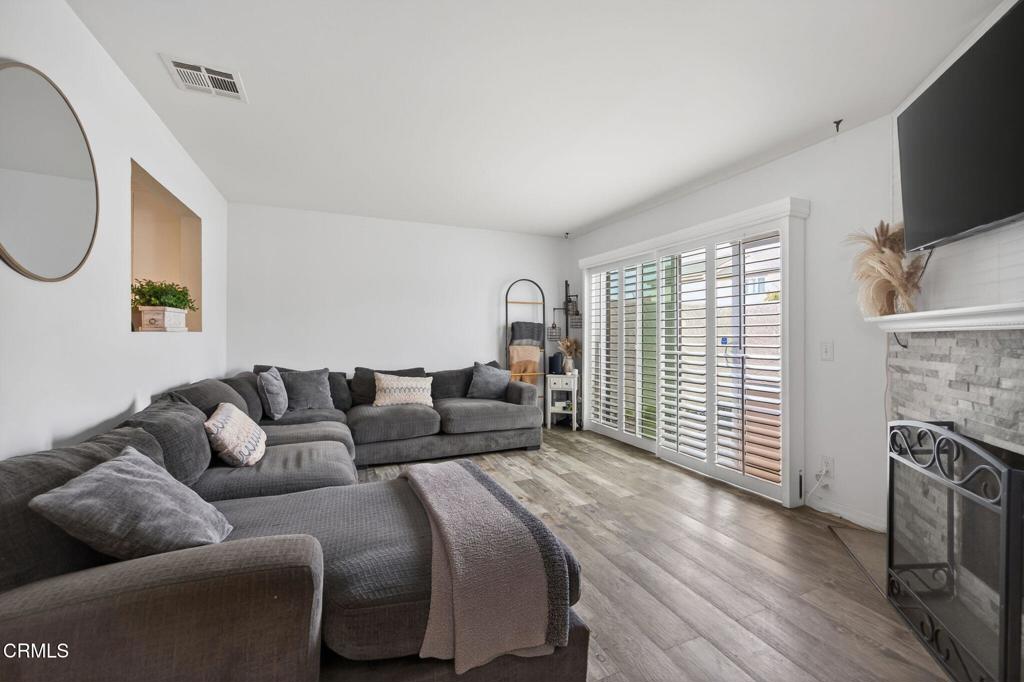 5121 Perkins Road Oxnard, CA 93033 - Photo 7 of 30