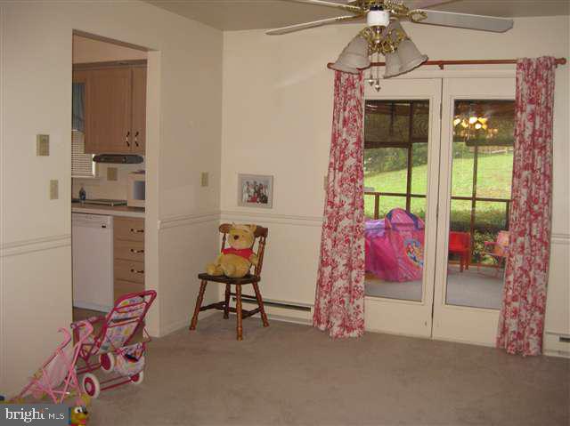 948 Spring Road Elizabethtown, PA 17022 - Photo 3 of 14