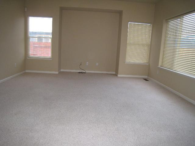 714 Gold Run Court Reno, NV 89521 - Photo 7 of 9 an empty room with a window