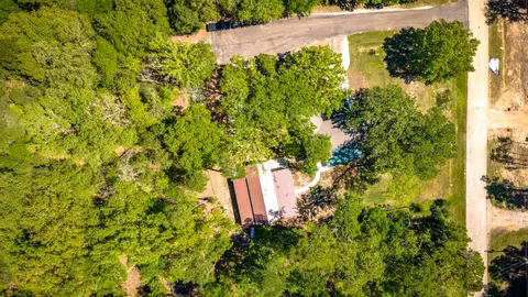 $365,000 | 21 Red Oak Circle, Point Blank, TX 77364