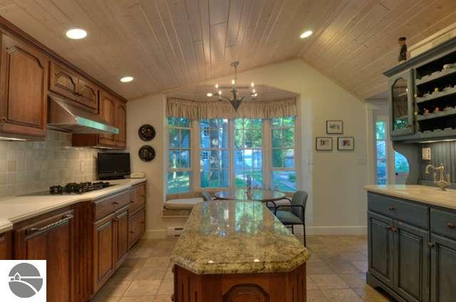 6313 Deepwater Point Road Williamsburg, MI 49690 - Photo 23 of 25 1729361-22.JPG