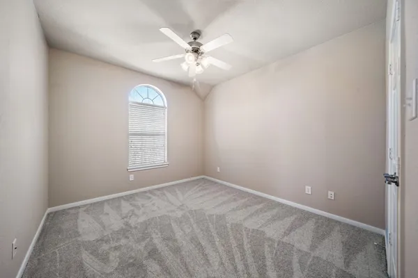 $2,395 | 153 East Montfair Boulevard, The Woodlands, TX 77382