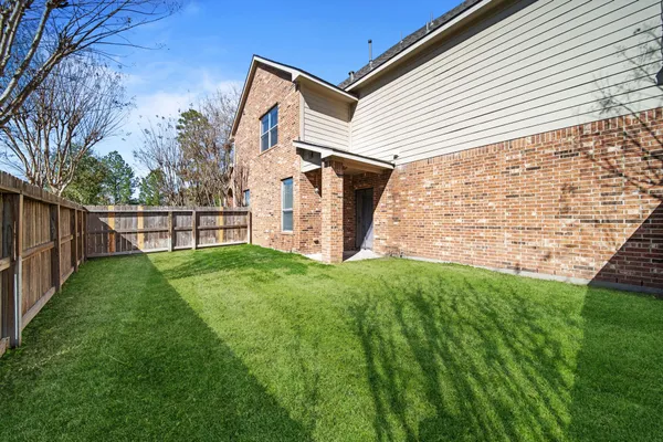 $2,395 | 153 East Montfair Boulevard, The Woodlands, TX 77382