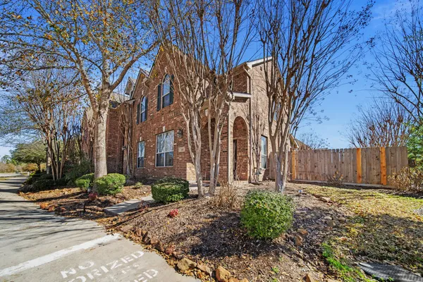 $2,395 | 153 East Montfair Boulevard, The Woodlands, TX 77382