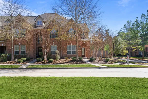 $2,395 | 153 East Montfair Boulevard, The Woodlands, TX 77382