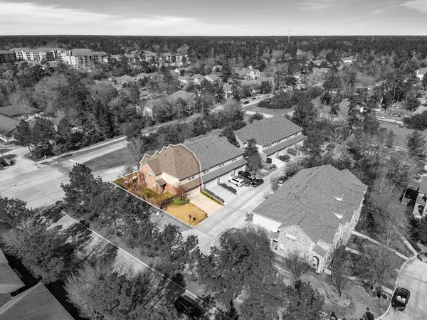 $2,395 | 153 East Montfair Boulevard, The Woodlands, TX 77382