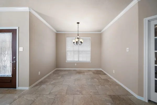 $2,395 | 153 East Montfair Boulevard, The Woodlands, TX 77382