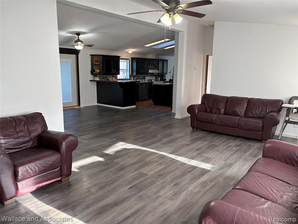 5224 Duce Road Avoca, MI 48006 - Photo 5 of 30