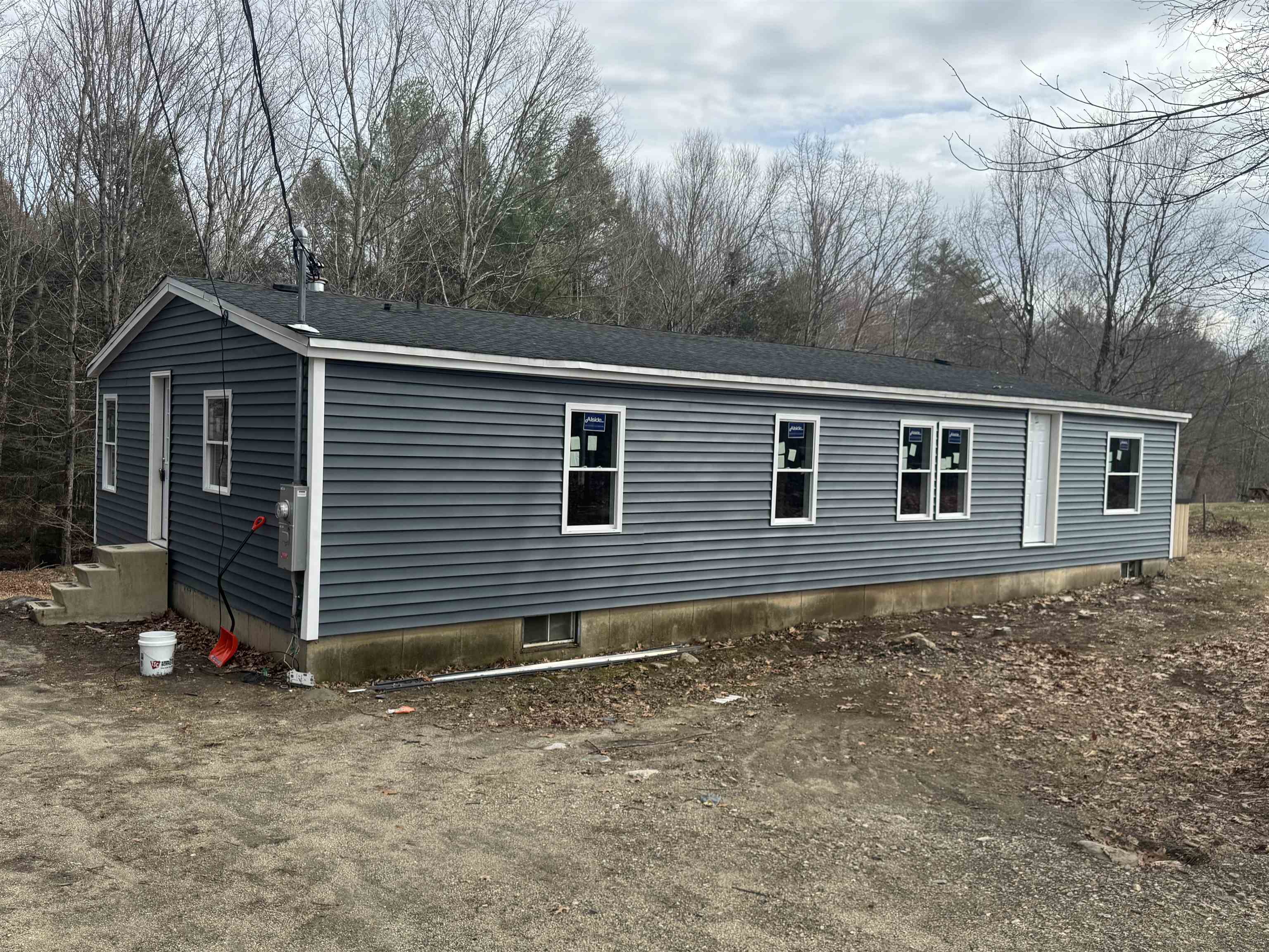 152 Middle Oxbow Road Hinsdale, NH 03451 - Photo 1 of 9