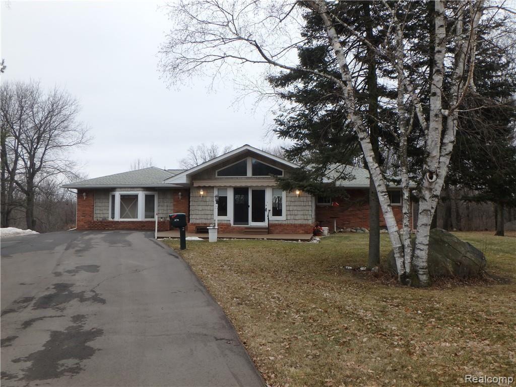 8770 Big Lake Road Clarkston, MI 48346 - Photo 1 of 20 P3210325.JPG