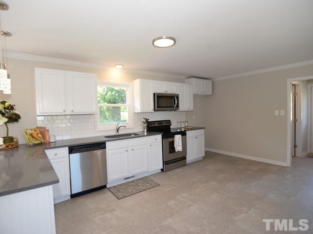 157 Slate Top House Road Clayton, NC 27520 - Photo 5 of 29 Gallery Image 5
