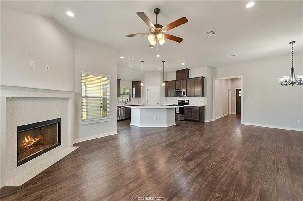 3409 Alsace Court Bryan, TX 77808 - Photo 3 of 21