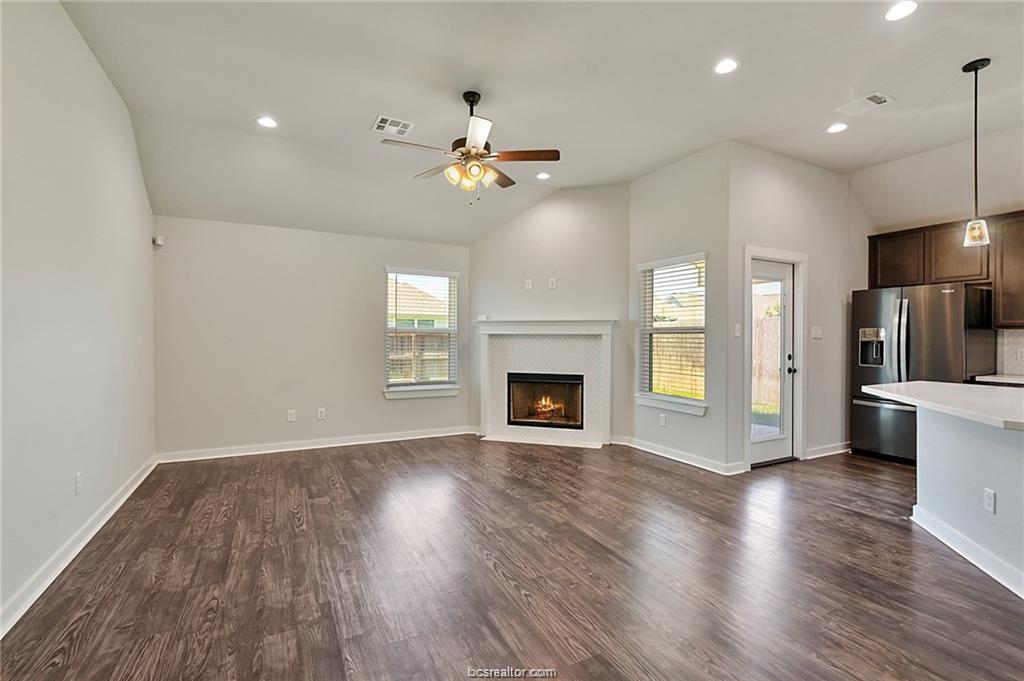 3409 Alsace Court Bryan, TX 77808 - Photo 4 of 21