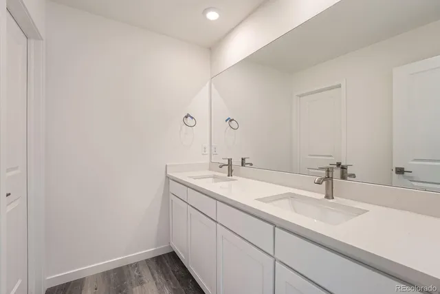 $479,990 | 1236 South Algonquian Street, Aurora, CO 80018