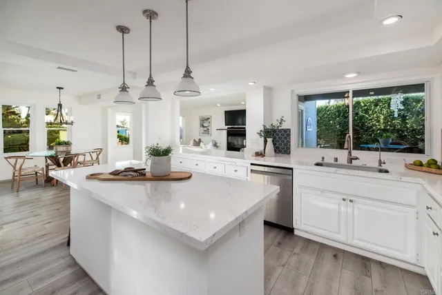 $1,737,000 | 2515 Luciernaga Street, Carlsbad, CA 92009