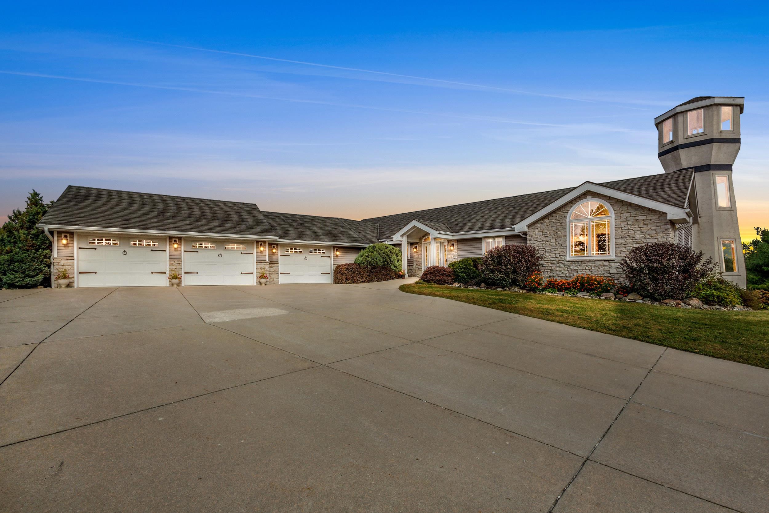 7207 Fairview Road Denmark, WI 54208 - Photo 2 of 81