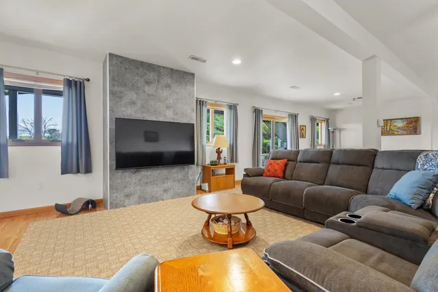 $1,074,900 | 7207 Fairview Road, Denmark, WI 54208