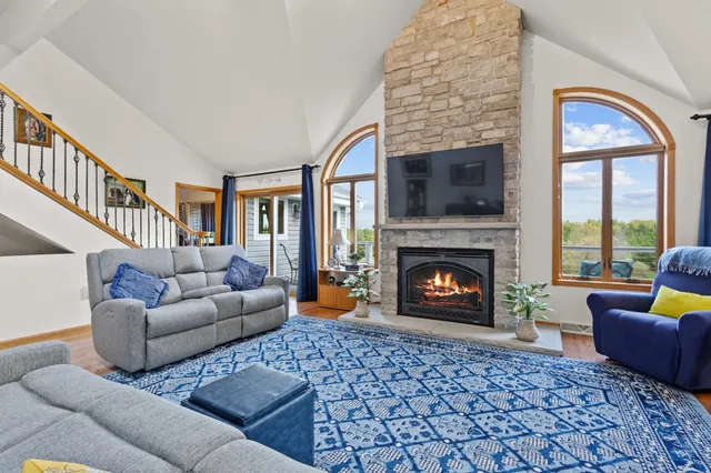 $1,074,900 | 7207 Fairview Road, Denmark, WI 54208