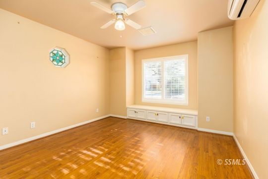 422 Vista Street Ridgecrest, CA 93555 - Photo 20 of 38 a view of an empty room with a window