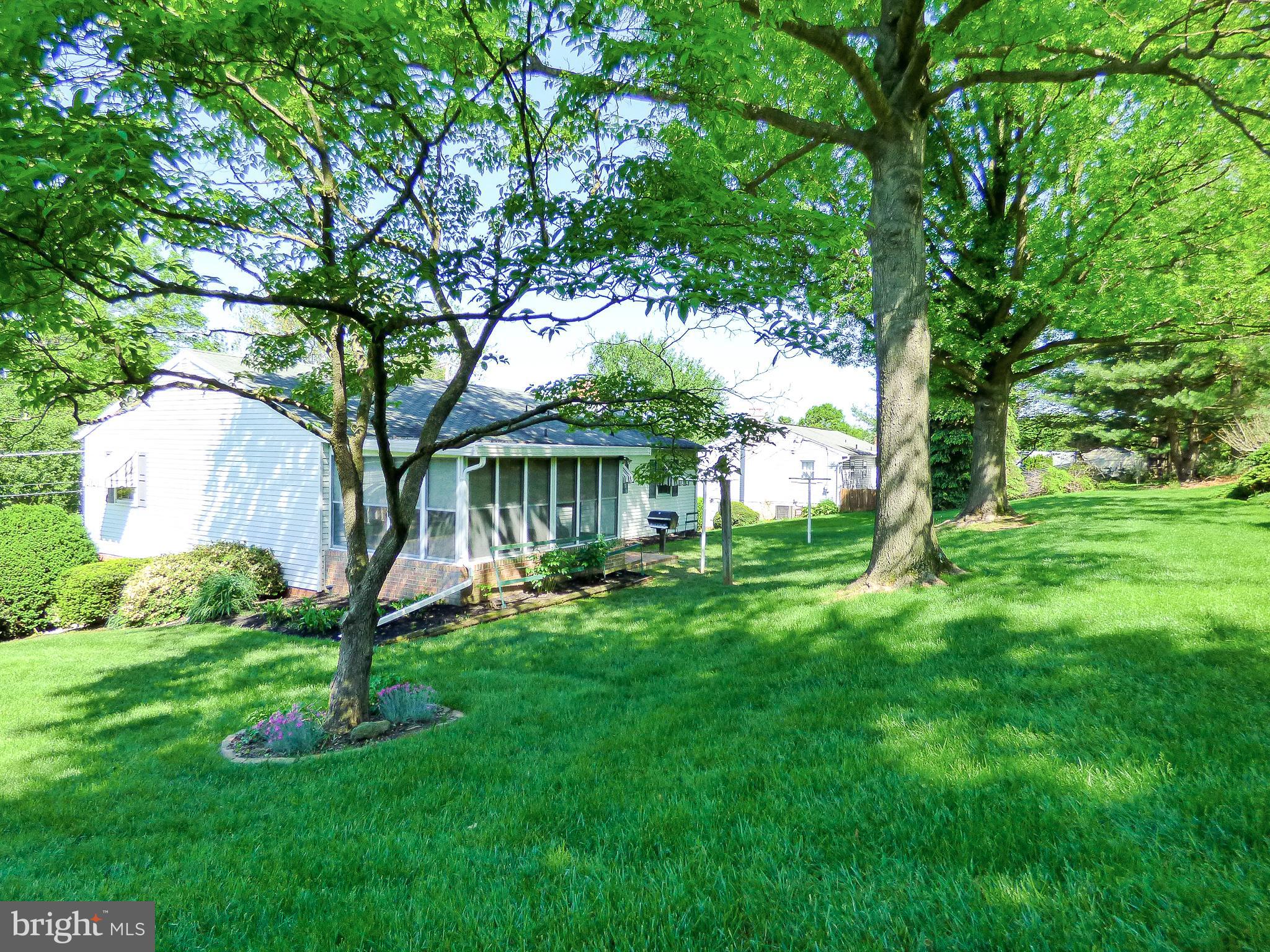113 Lexington Road York, PA 17402 - Photo 8 of 51