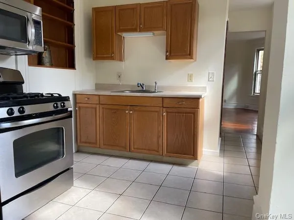 $1,300 | 137 West Main Street, Unit 4, Port Jervis, NY 12771