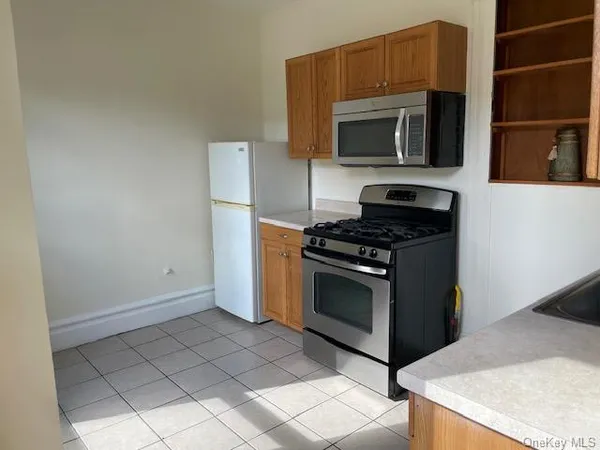 $1,300 | 137 West Main Street, Unit 4, Port Jervis, NY 12771