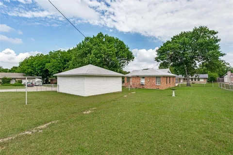 $248,950 | 422 West Daugherty Drive, Garland, TX 75041