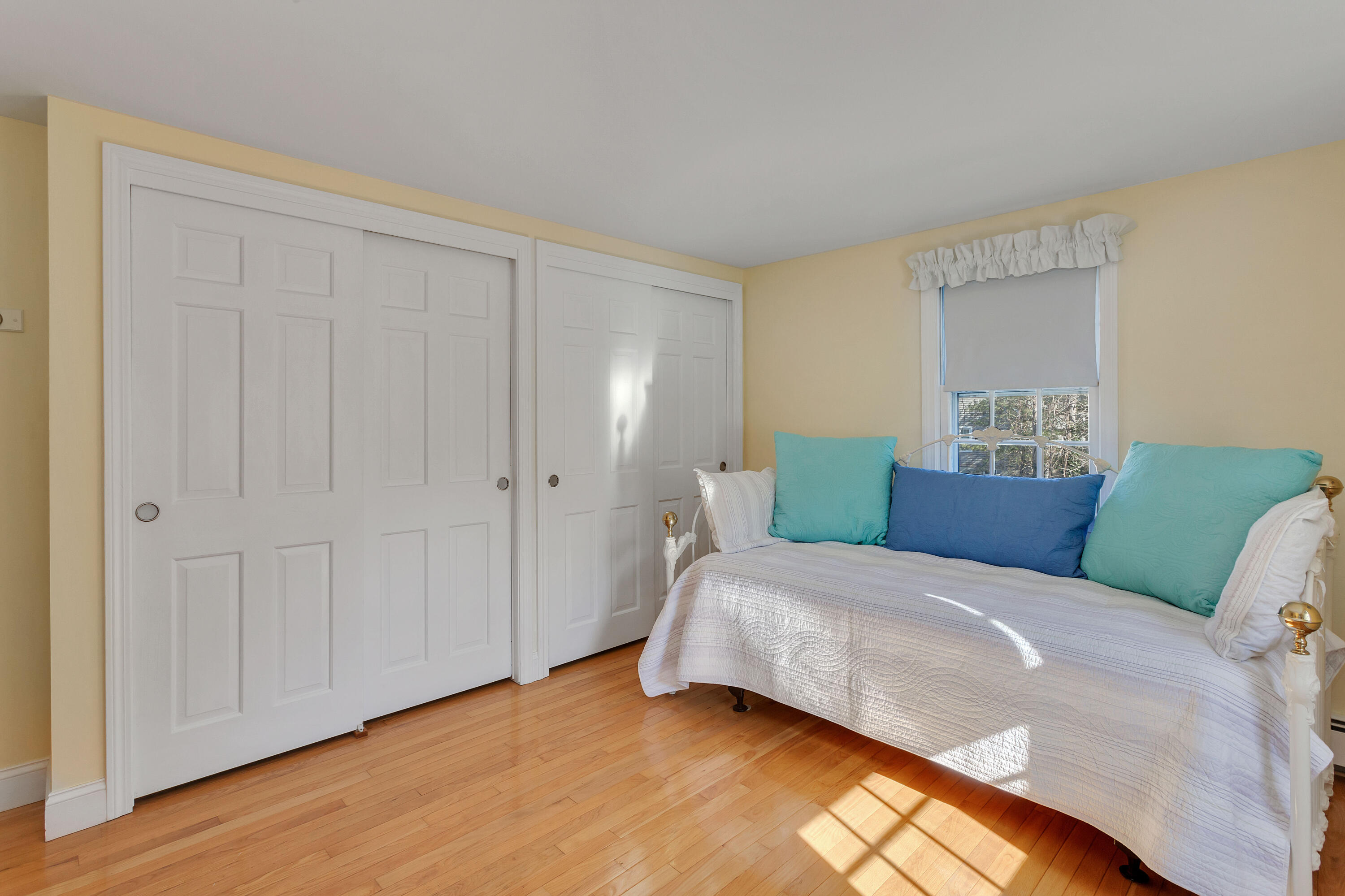 229 Sisson Road Harwich, MA 02645 - Photo 19 of 43 229SisLR-27