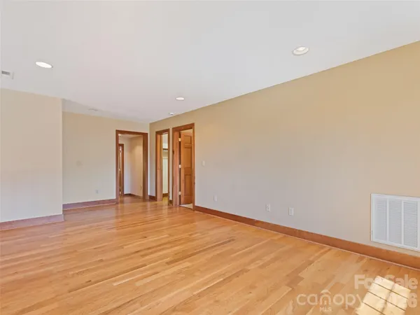 $699,900 | 184 Silent Forest Drive, Canton, NC 28716