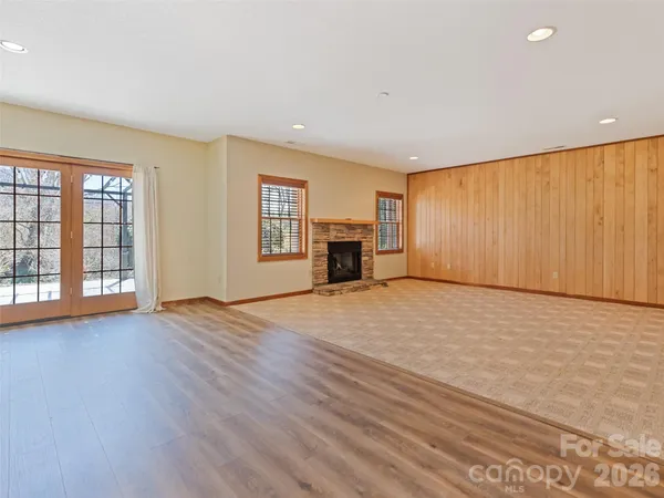$699,900 | 184 Silent Forest Drive, Canton, NC 28716