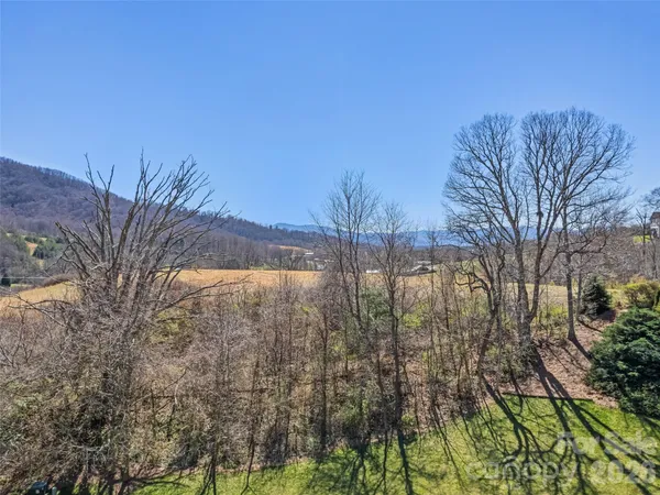 $699,900 | 184 Silent Forest Drive, Canton, NC 28716