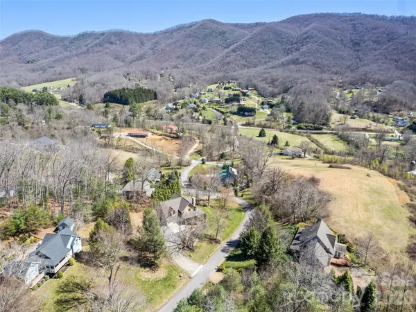 $699,900 | 184 Silent Forest Drive, Canton, NC 28716