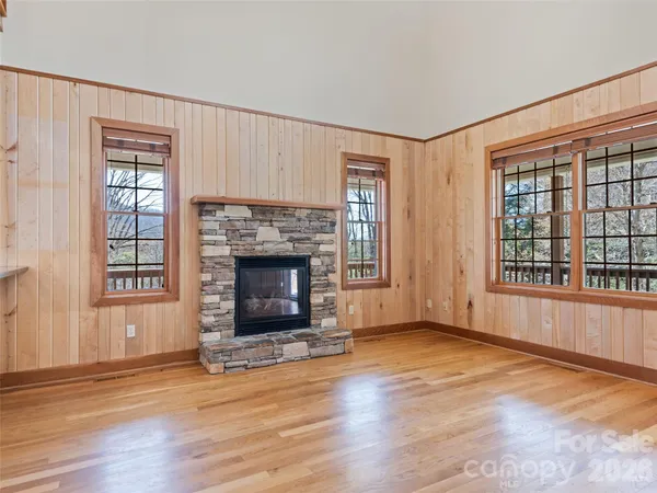 $699,900 | 184 Silent Forest Drive, Canton, NC 28716