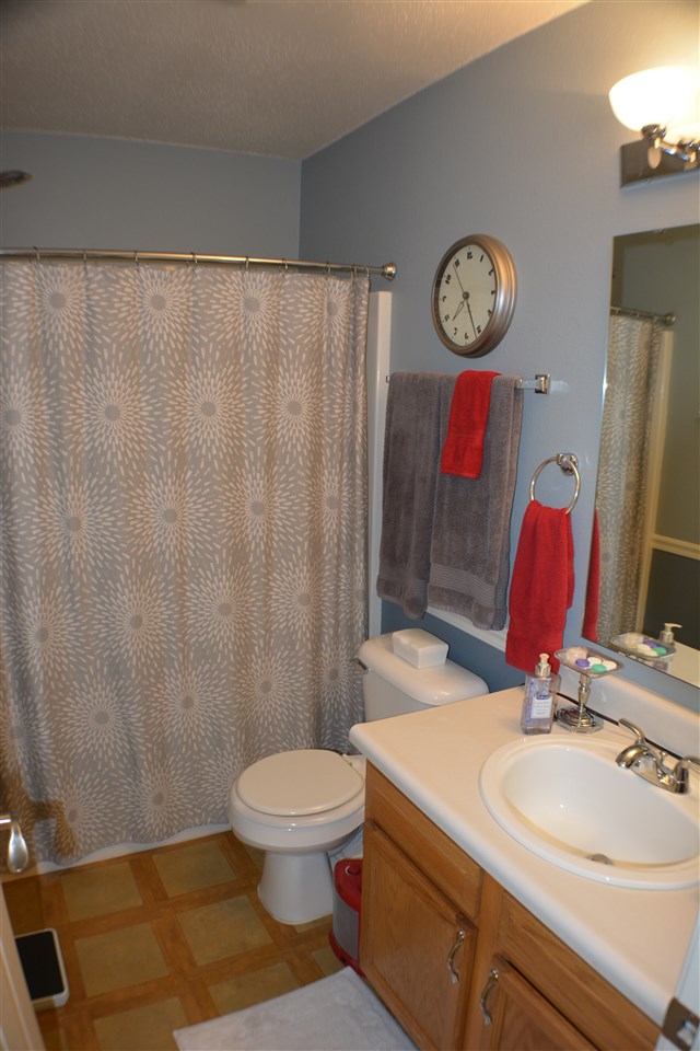 1046 Springwater Road Kokomo, IN 46902 - Photo 14 of 18