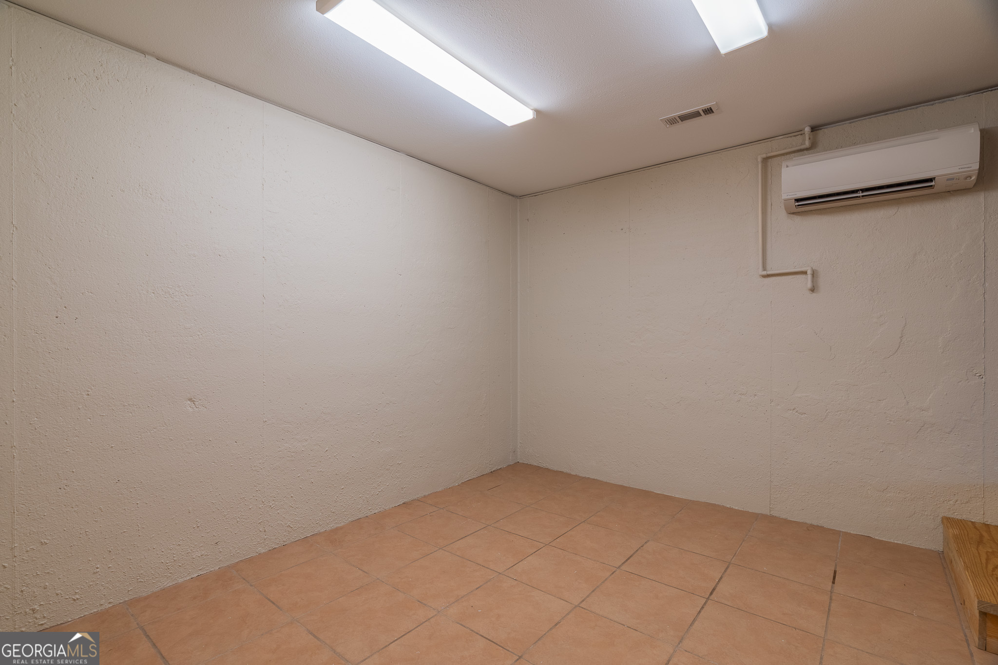 148 Gradient Court Ellijay, GA 30540 - Photo 10 of 28 a view of an empty room