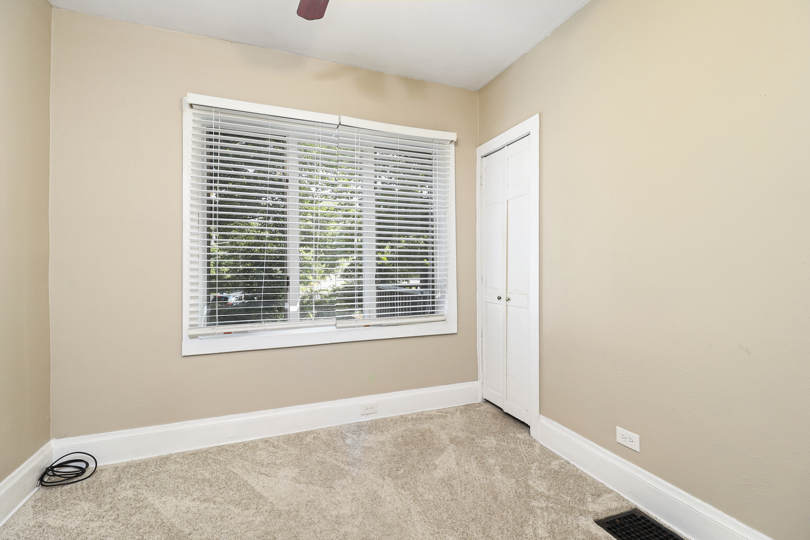 1038 Griffith Road Lake Forest, IL 60045 - Photo 8 of 17