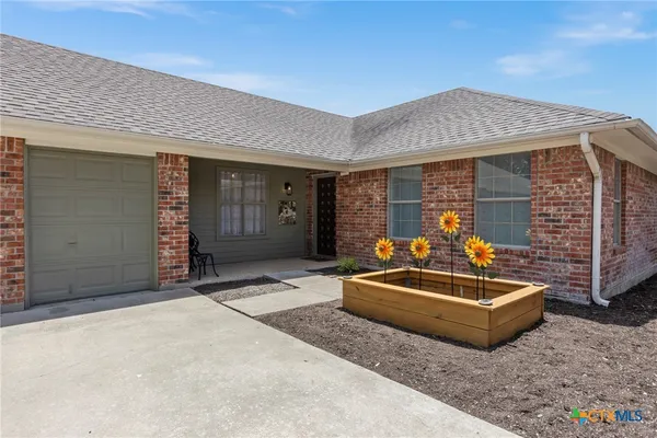 $375,000 | 2101 Chisholm Trail, Salado, TX 76571
