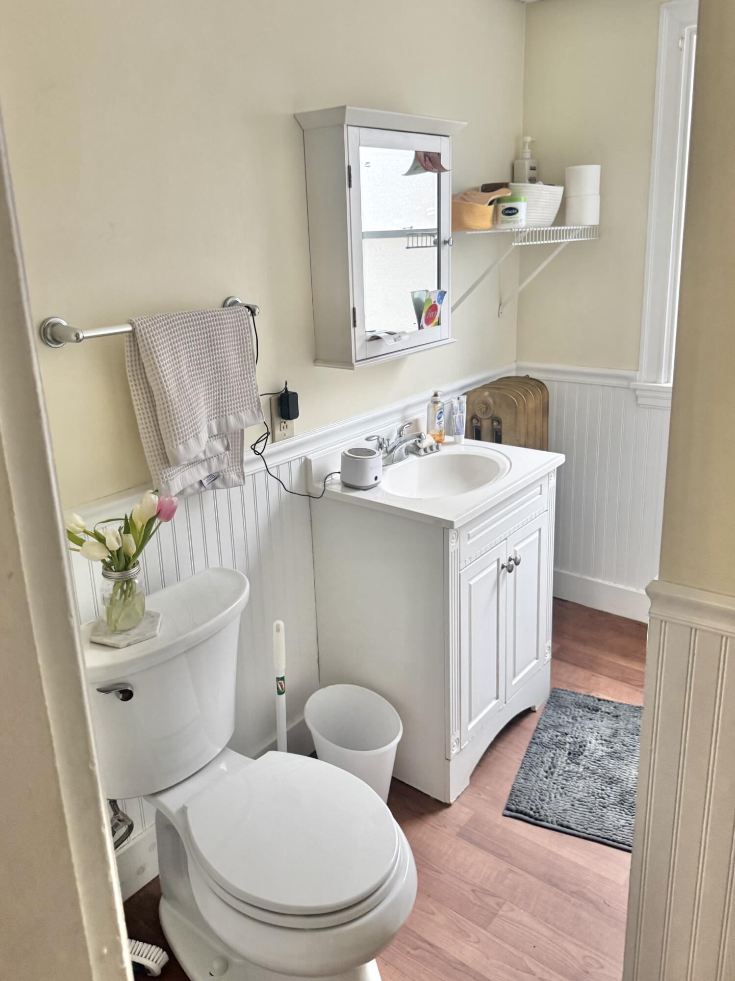 9 Grasmere Road Portland, ME 04101 - Photo 16 of 35 First Floor Bath