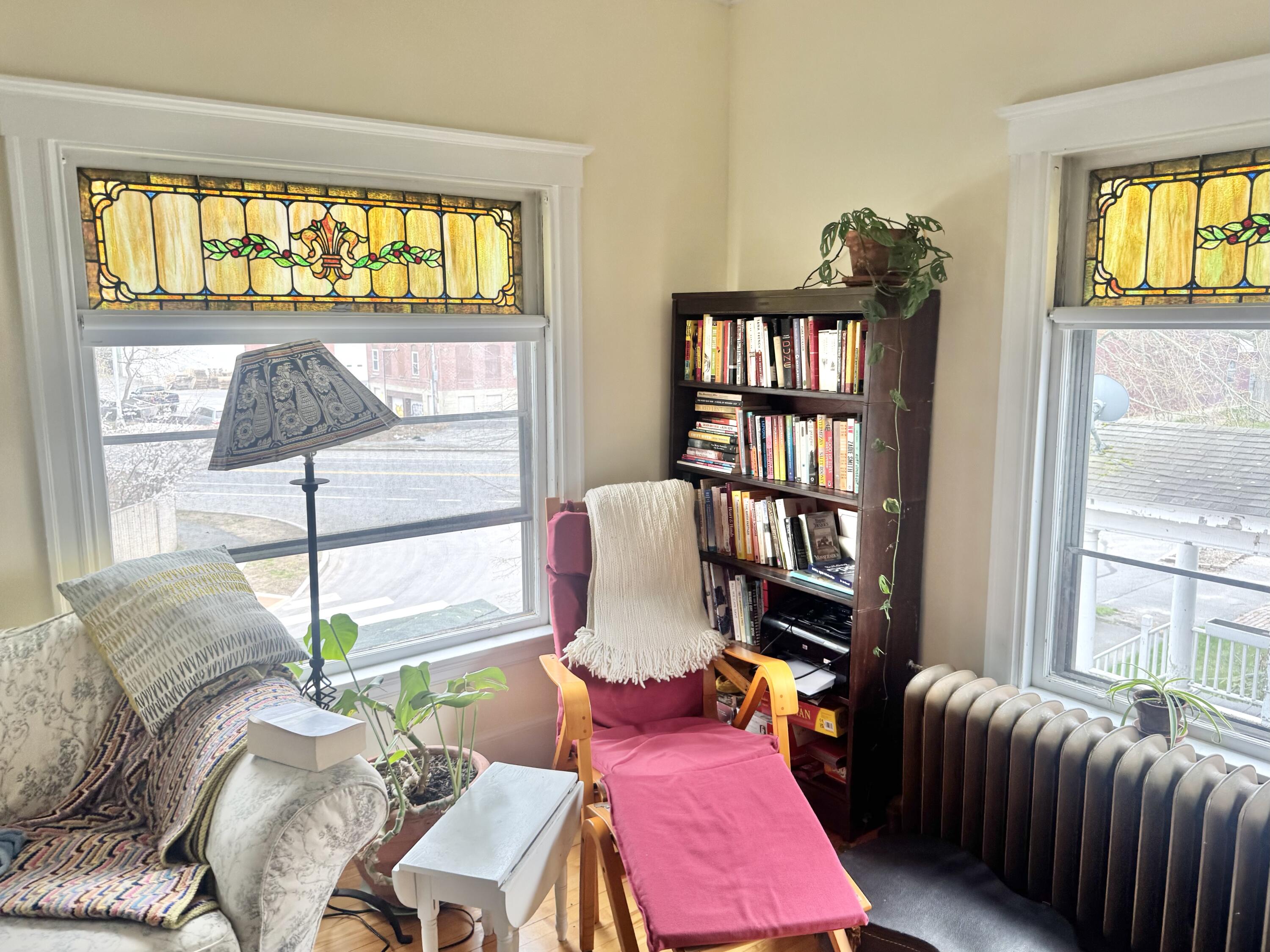 9 Grasmere Road Portland, ME 04101 - Photo 20 of 35 Second Floor Living Room