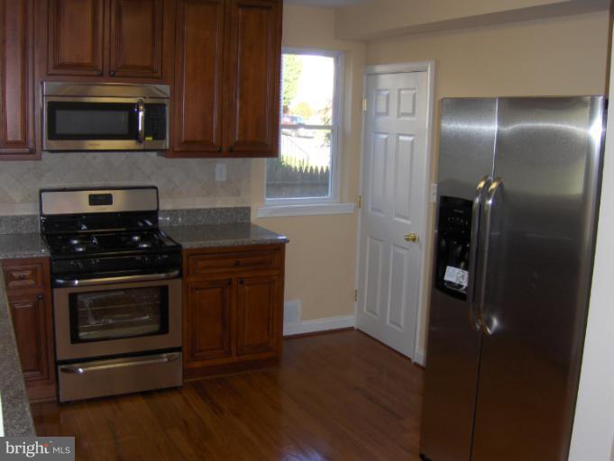8104 Edwill Avenue Rosedale, MD 21237 - Photo 13 of 21 Kitchen