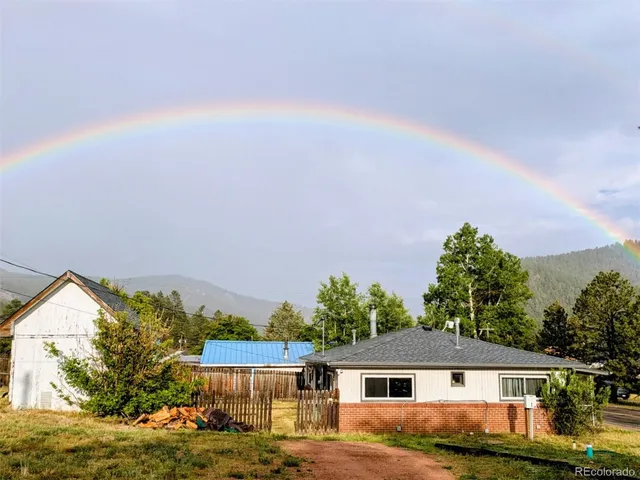front view of house with a yard