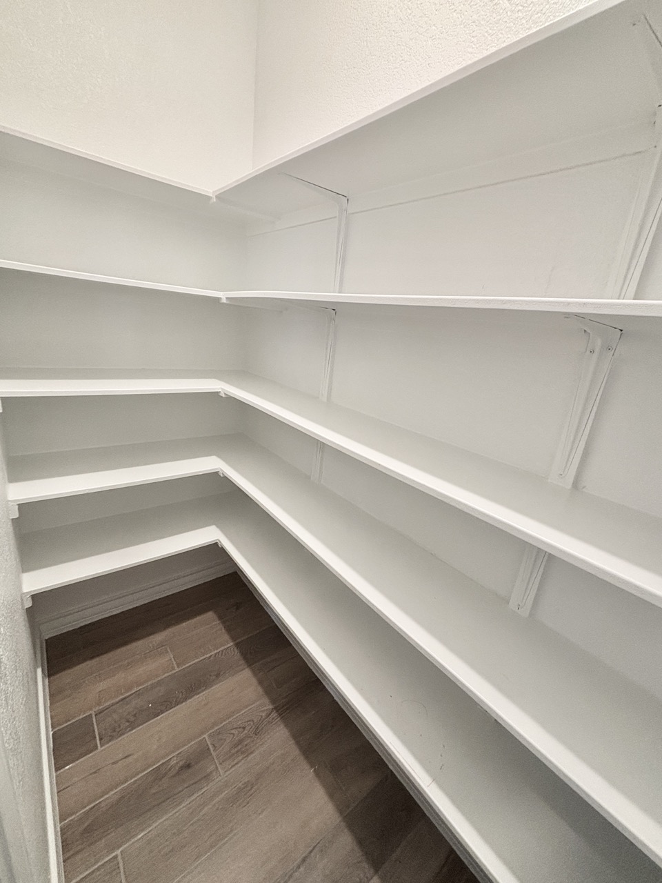 7606 Elk Grove Path Austin, TX 78754 - Photo 15 of 40 View of pantry
