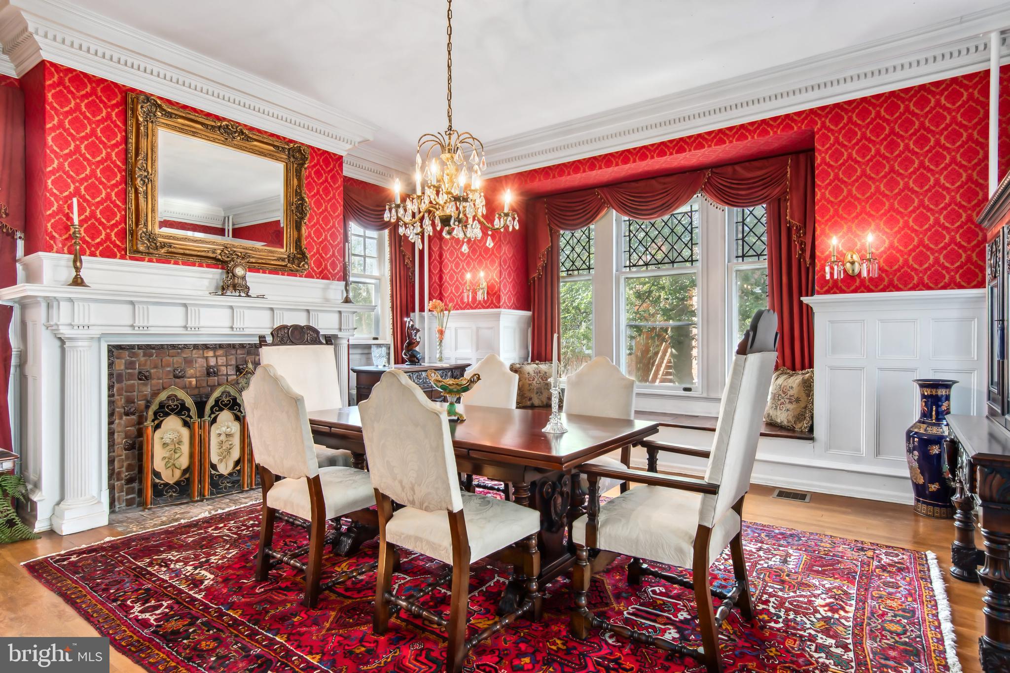 314 Mill Street Cambridge, MD 21613 - Photo 16 of 47 Formal Dining Room