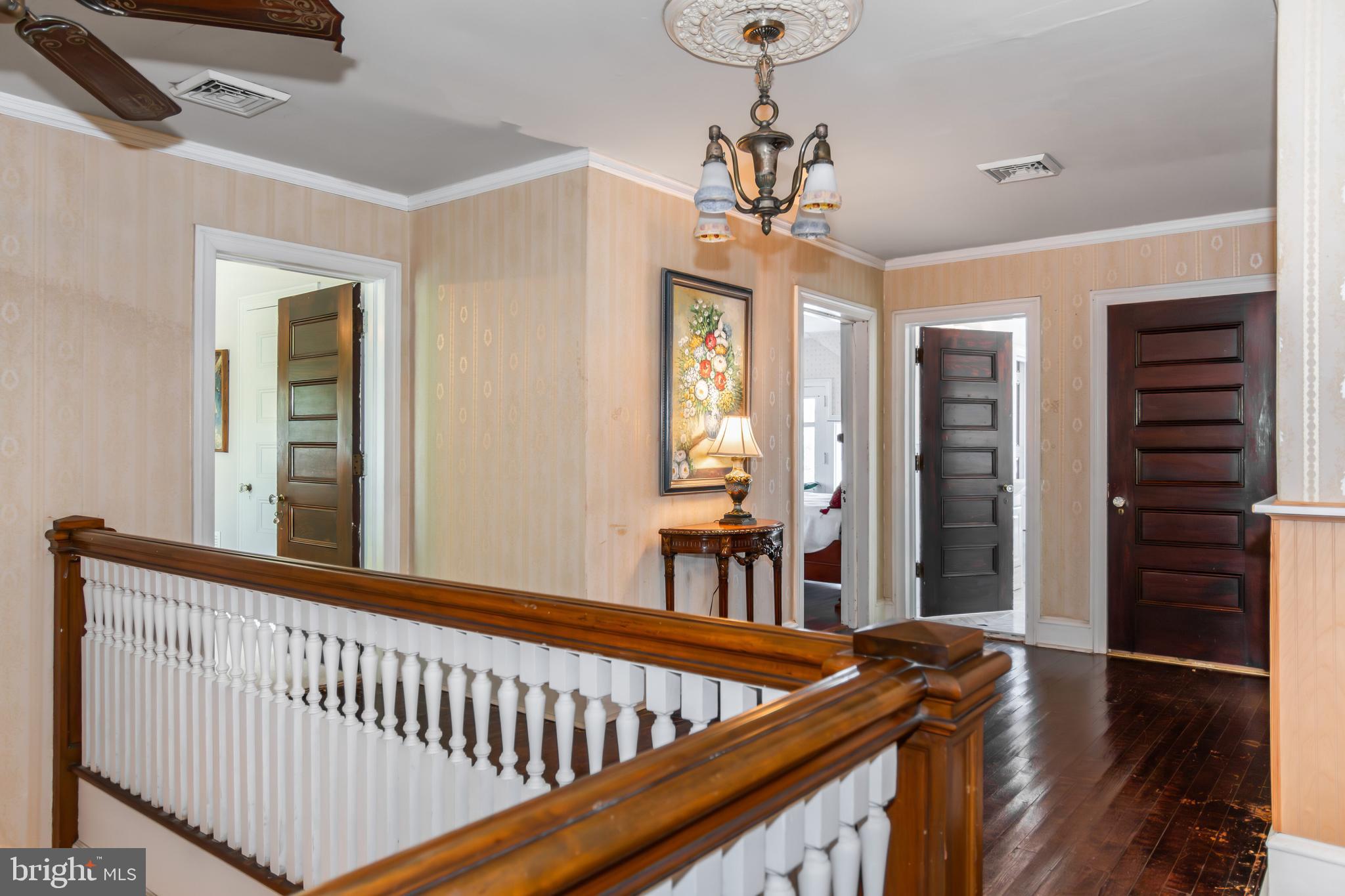 314 Mill Street Cambridge, MD 21613 - Photo 40 of 47 3rd floor landing