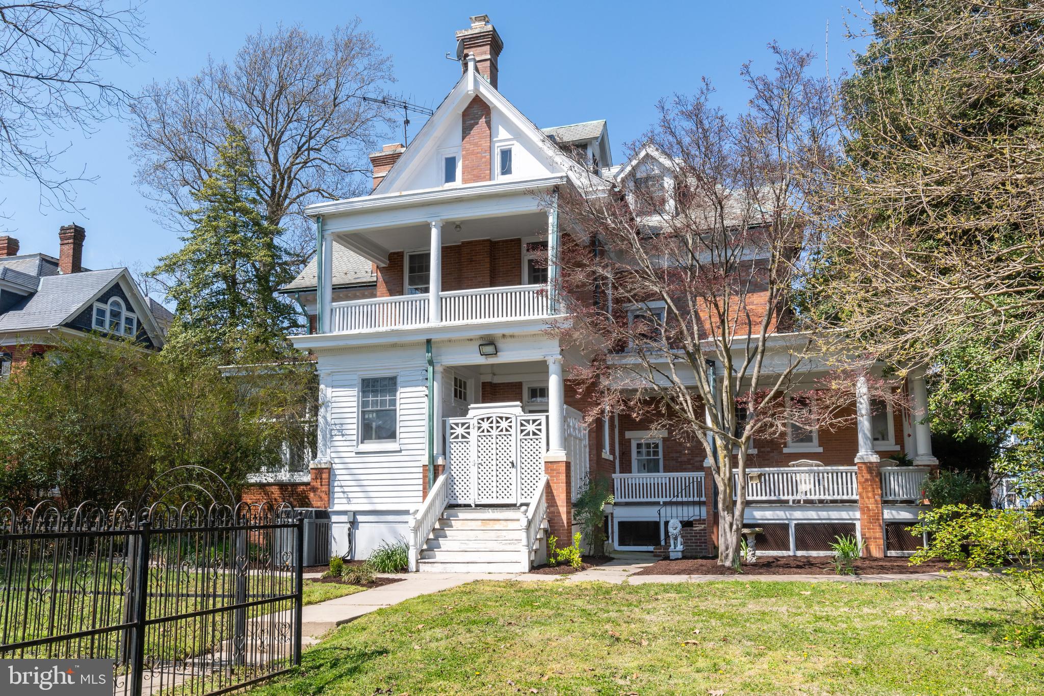 314 Mill Street Cambridge, MD 21613 - Photo 47 of 47 Rear Yard and porches