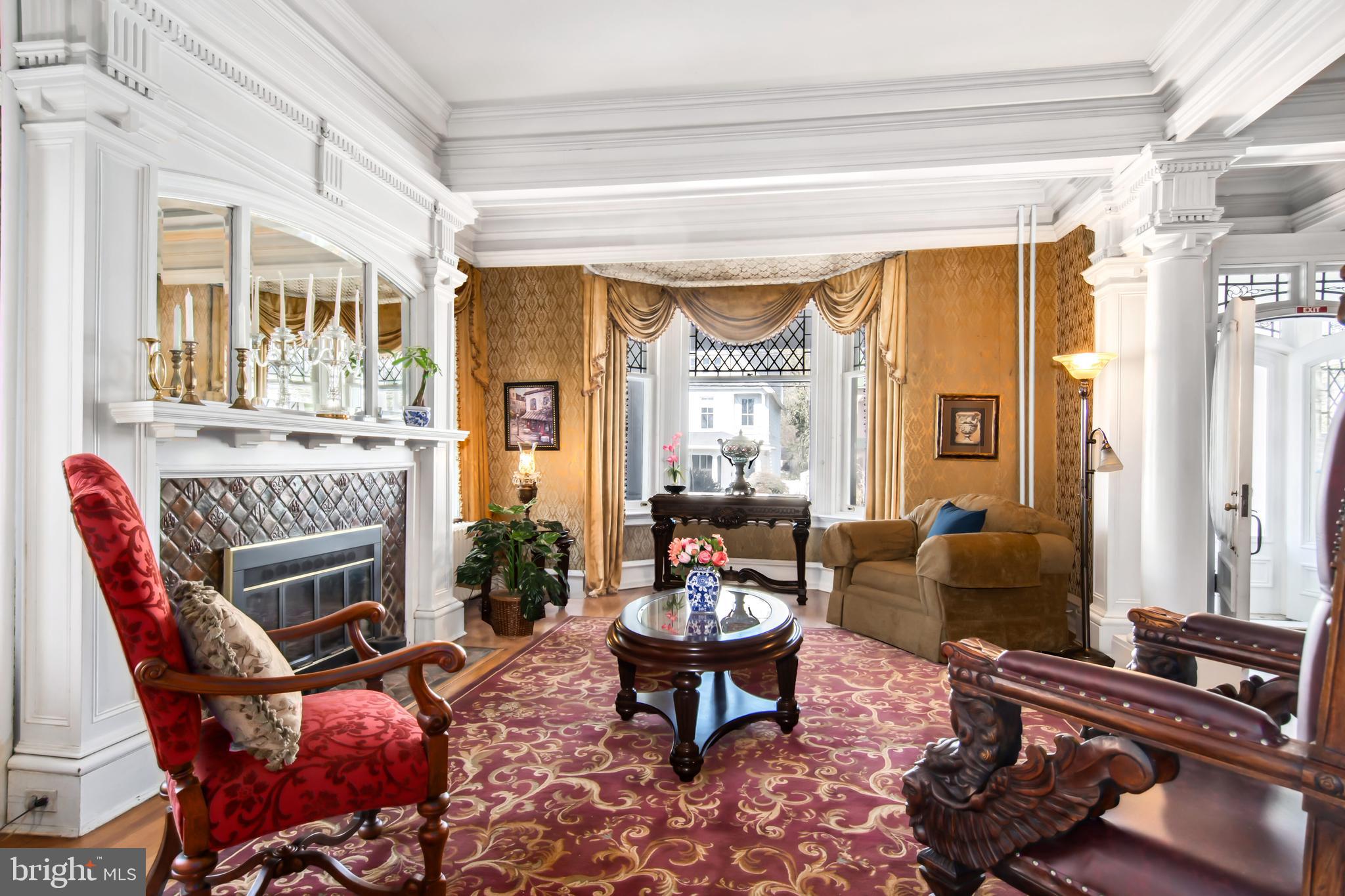314 Mill Street Cambridge, MD 21613 - Photo 10 of 47 Formal Living Room