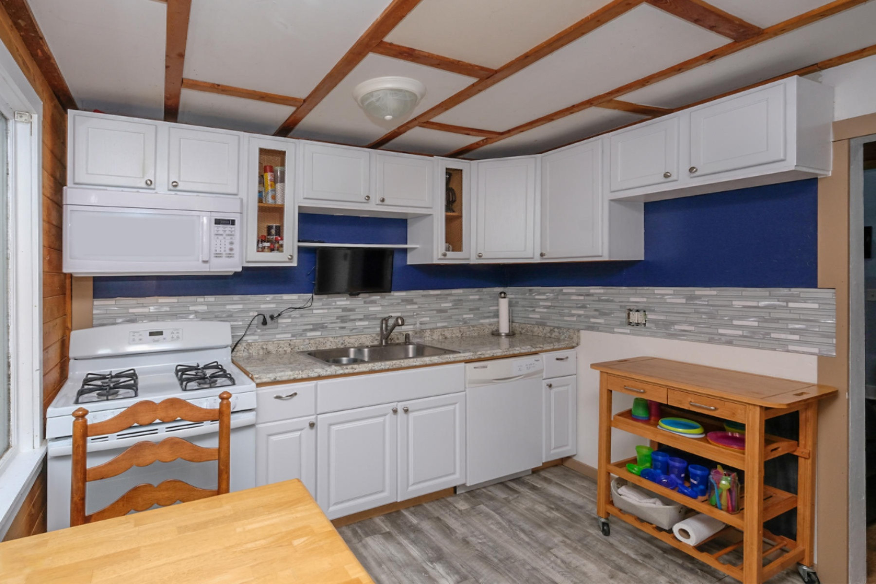 2155 Mt Olivet Road Kalamazoo, MI 49004 - Photo 7 of 16 2155 Mt. Olivet-7